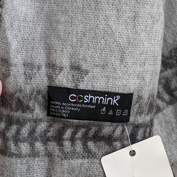 NWT Cashmink Scarf - Picture 2 of 3